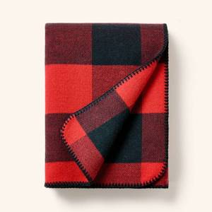 lot 20214 image: Buffalo Check Throw Blanket RedBlack - Woolrich x Target