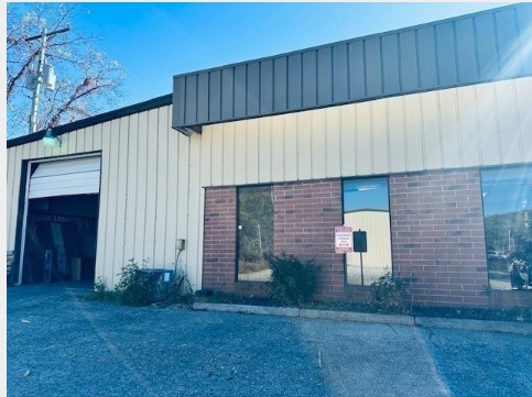 lot 0 image: Welcome to KC Market House We as a Company Strive in Helping Customers Buy or Sell with Satisfaction Please Read No Appointment Needed for Pickup