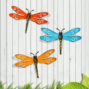lot 11987 image: Scwhousi Metal Dragonfly Wall Decor Outdoor Garden Fence Art,Hanging Decorations for Living Room, Bedroom, 3 Pack