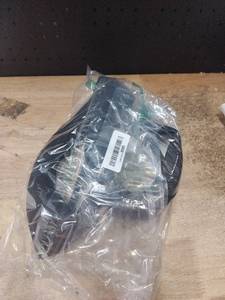 lot 14113 image: Steering Wheel Cover Black