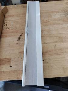 lot 1903 image: Curtain shades White approximately 2 ft