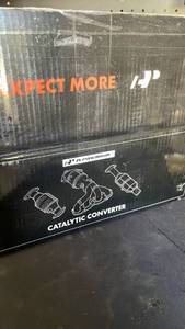 lot 11196 image: H Premium Catalytic Converter CCT415250-C H1024162357