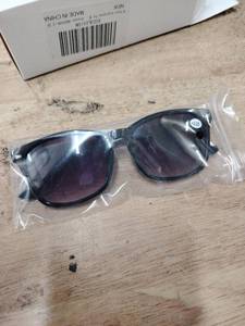 lot 14365 image: Bifocal Sunglasses For Women Classic Retro Reading Sunglasses