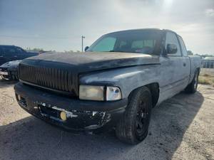 lot 24269 image: 1996 Dodge Ram 1500 Pickup Truck - Silver