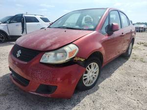 lot 24274 image: 2013 Suzuki SX4 Hatchback - Red