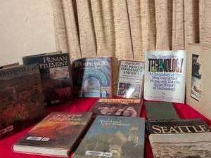 lot 362 image: Lot of 10 History Books American Settlement, Industrial, Technology, Regional
