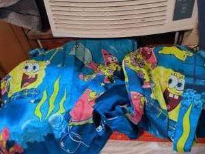 lot 481 image: SpongeBob SquarePants curtains