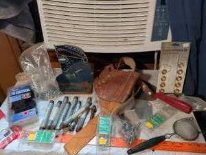 lot 487 image: Tool & Grommets 25 Pieces 38 Inch Grommet Punch Kit Buffalo Tools