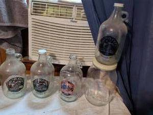 lot 504 image: River City Brewing Co. Glass Growler Bottles Wichita Kansas EST 1993 Lot of 4