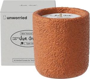 lot 8719 image: Natural Soy Wax Scented Candles Gift Set, Non-Toxic Cement Jars, Cedar Aura