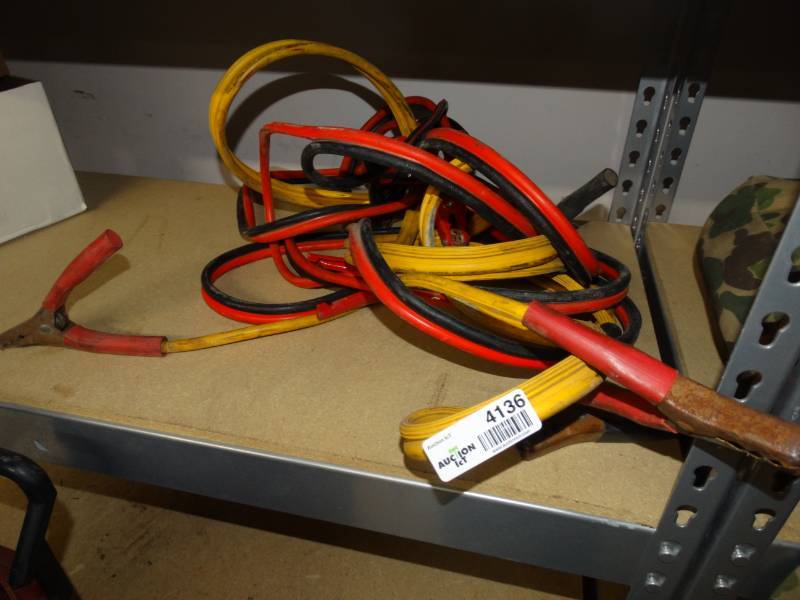 lot 4136 image: 2 sets of jumper cables