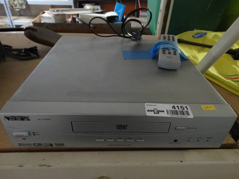 lot 4151 image: Apex DVD player.