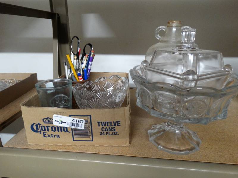 lot 4167 image: Lot of glass bowls, jars, pens, pencils.