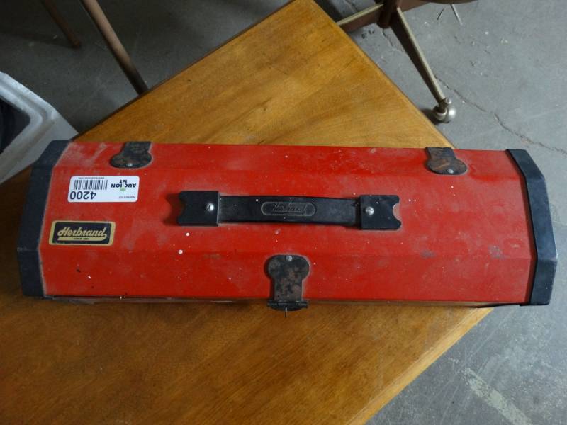 lot 4200 image: Small metal tool box with files.