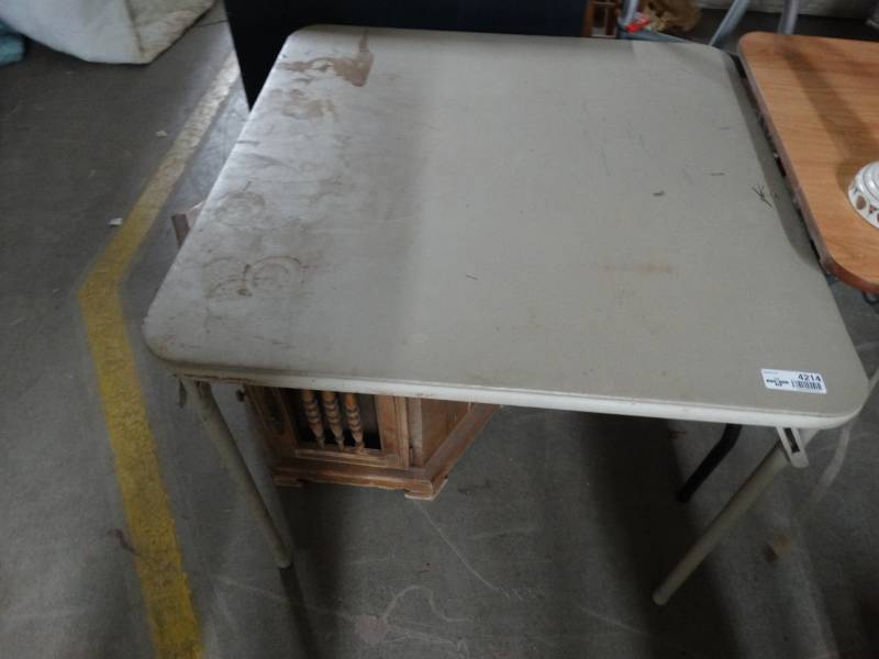 lot 4214 image: 2 8 card table.