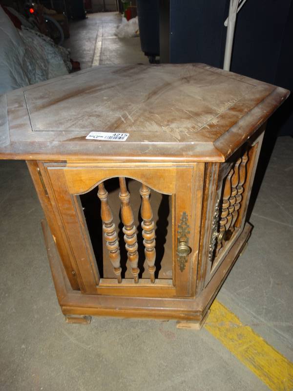 lot 4215 image: Wooden end table.