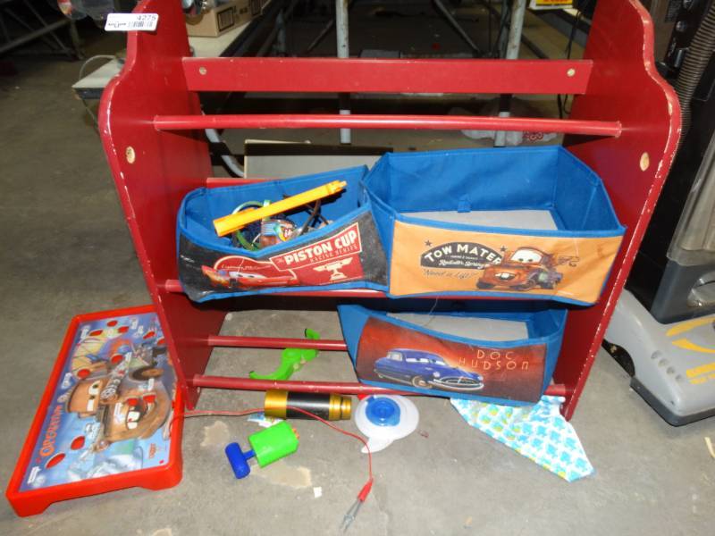 lot 4275 image: Kids toy rack w toys