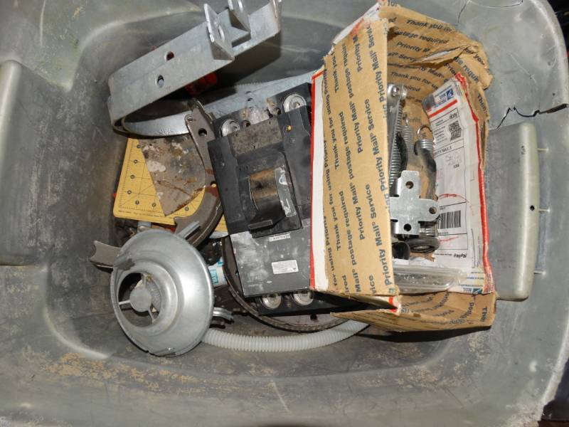 lot 4293 image: Lot of hardware. Electrical items, plumbing and other misc