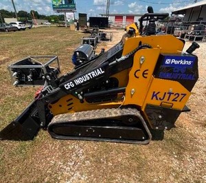lot 2 image: AGT Mini Skid Steer DIESEL Perkins 25hp