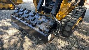 lot 4006 image: GIYI Pad Foot 60inch Drum Roller Attachment&nbsp