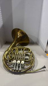 lot 1009 image: Brass French Horn