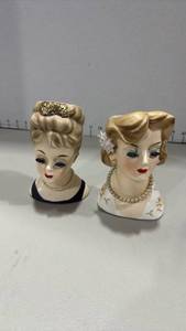 lot 1019 image: Pair of Female head planters with Pearl Necklaces and Gold Accents 5 inches tall