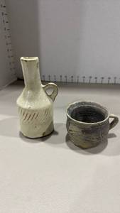 lot 1047 image: Handcrafted glazed pottery cup and vase 7 inches tall