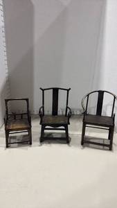 lot 1062 image: Doll size cast iron chairs one is missing an arm