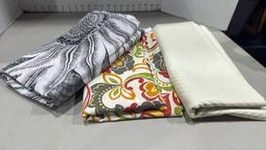 lot 1084 image: Fabric