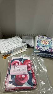 lot 1160 image: Quilting Bundle Free Motion Quilting Practice Panels Flora Foliage How Do I Quilt It