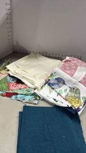 lot 1174 image: Fabric and partial projects