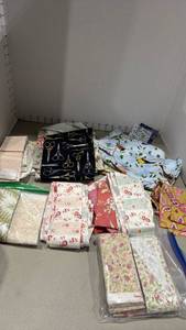 lot 1182 image: Fabric and strips of fabric