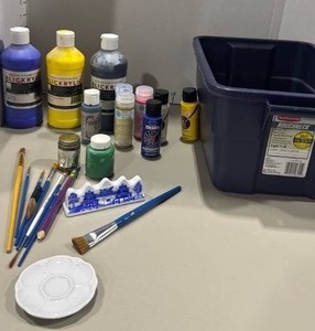 lot 1217 image: Art Supply Lot Paints, Brushes, Storage Tote, Palette