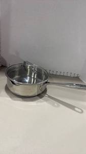 lot 1247 image: Emeril 2 qt sauce pan