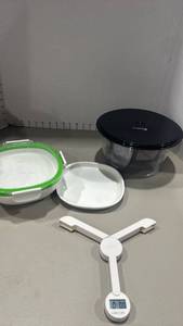 lot 1265 image: Euro Cuisine GY60 Greek Yogurt Maker, folding digital food scale and food storage