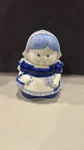 lot 1280 image: Delft Blue DAIC Handpainted Dutch Girl Ceramic Figurine cookie jar