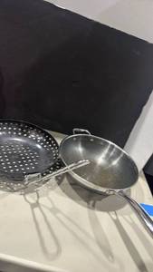 lot 1288 image: Hexclad wok and more