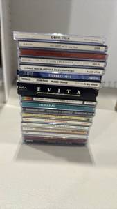lot 1370 image: CDs including Sheryl crow, Louis Armstrong and more