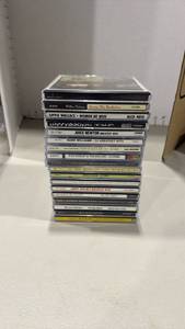 lot 1371 image: CDs including Willie Nelson, Hank Williams and more