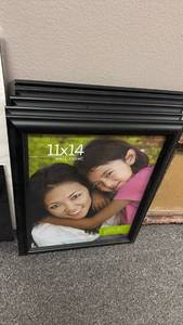 lot 1502 image: 5 pictures frames 11x14