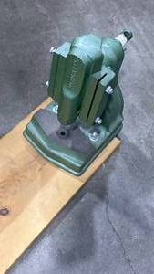lot 2015 image: Rowley Co heavy duty grommet press