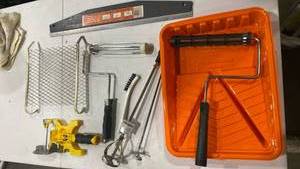 lot 2016 image: Painting equipment