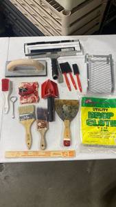 lot 2018 image: Painting equipment, ceiling scraper and more