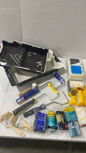 lot 2027 image: Small paint rollers, refills, trays and brushes