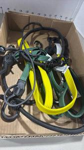 lot 2057 image: Bungee cords
