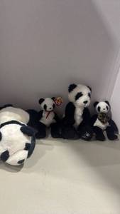 lot 2084 image: Plush pandas