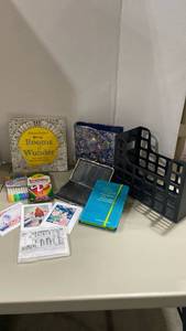lot 2107 image: Plastic organizer full of goodies