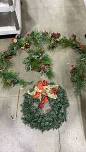 lot 2122 image: Lighted garland, wreaths and door hook