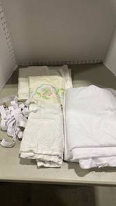 lot 2194 image: Queen size sheets, pillowcases and sheet clips