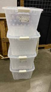 lot 2308 image: Four Bella 80qt totes with polka dots